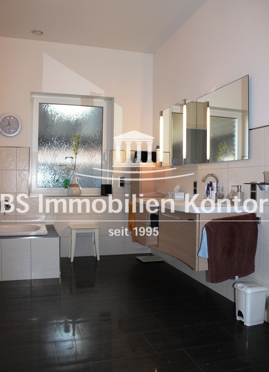 R1203-innen 16