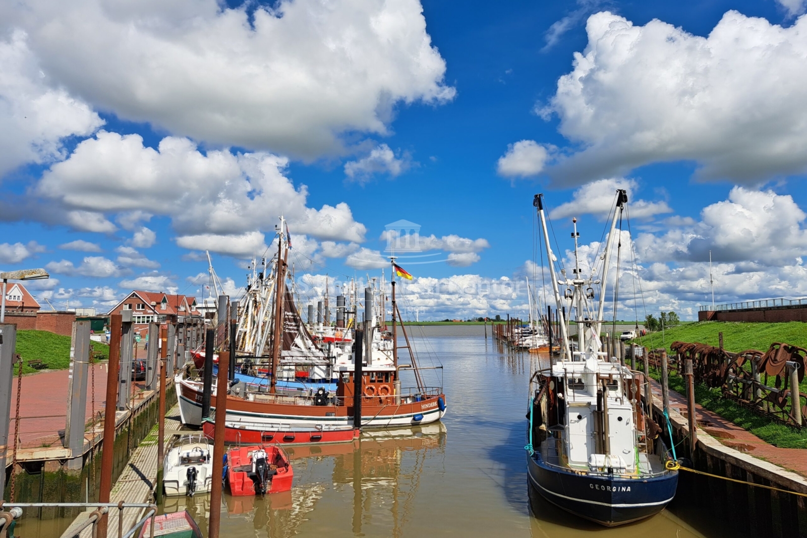 Ditzum 2 PKW Minuten entfernt