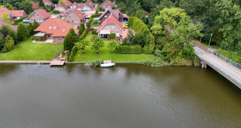 Traumlage am Wasser – Verkauf in Hinte erfolgreich abgeschlossen
