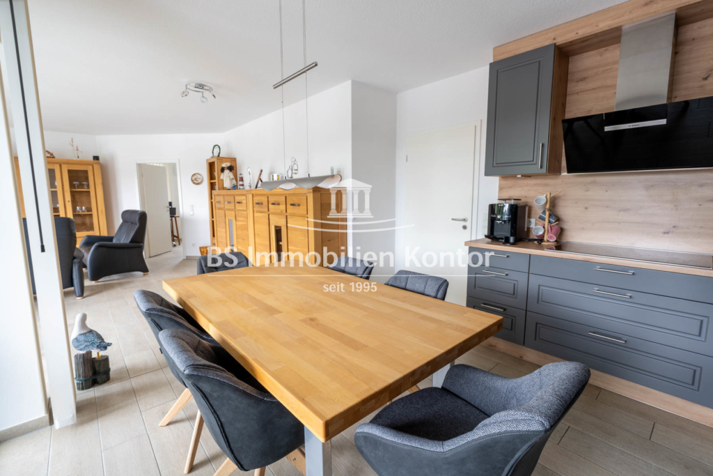 Lage, Lage, Lage! Top gepfl. Wohnung im 2. OG mit guter Ausstattung, PKW-Stellplatz und Balkon! - Foto 4