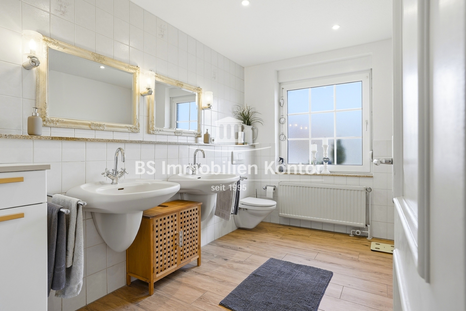m_09